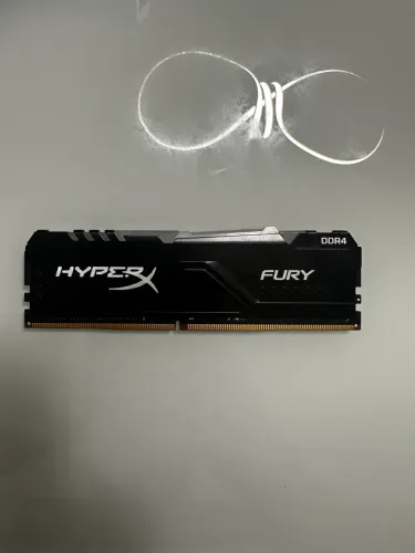 Memória ram Hyperx Fury RGB 16gb 2666 mhz de clock base ( sem xmp) e 4000 mhz com OC