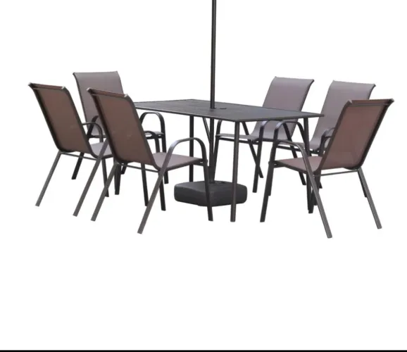 Mesa com 6 cadeiras área interna e externa