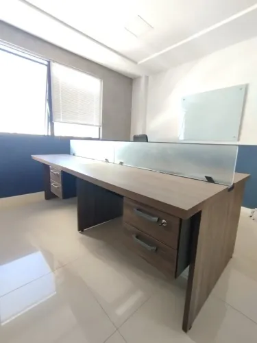 Estação de Trabalho Gebb Work 4 Lugares + Divisórias + Gaveteiros