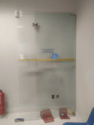 Porta de vidro Laminado