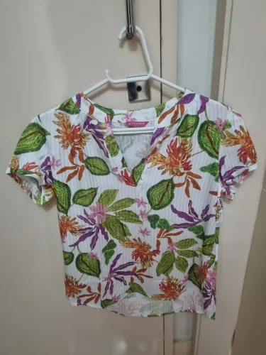 Blusa feminina, viscose RESERVA VIP, tamanho P. Nova.