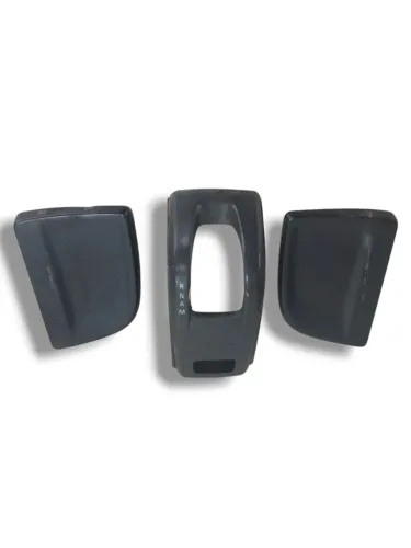 Moldura da alavanca de cambio Volvo Vm 330 2021 com detalhe