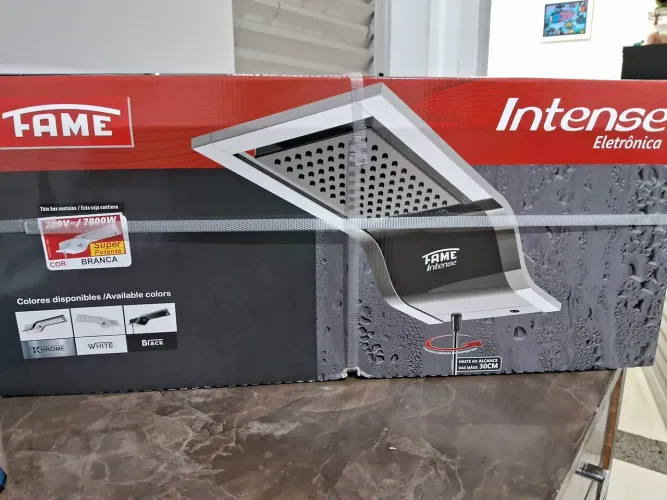 Chuveiro Fame Intense 220v