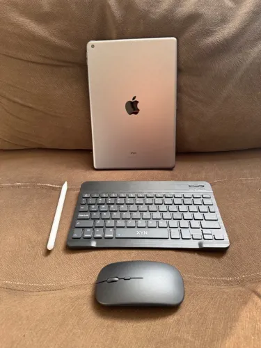 iPad 9 64gb - Envio OLX Pay / Com Pencil, Teclado e Mouse - Parcelo 18x e Troco