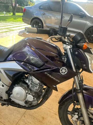 MOTO YAMAHA FAZER YS250