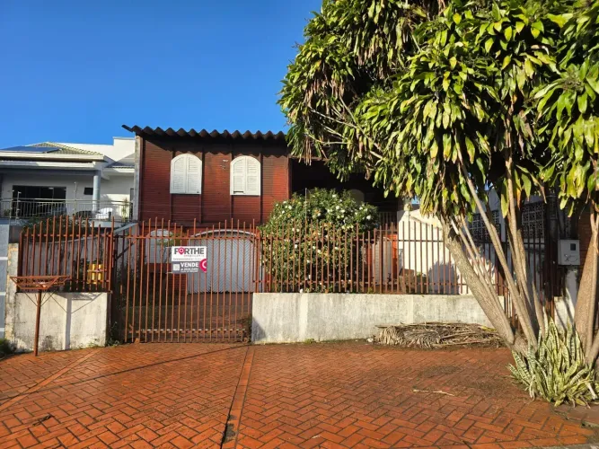 Excelente Sobrado/Terreno Residencial e Comercial localizado no bairro Neva/incra - Cascav