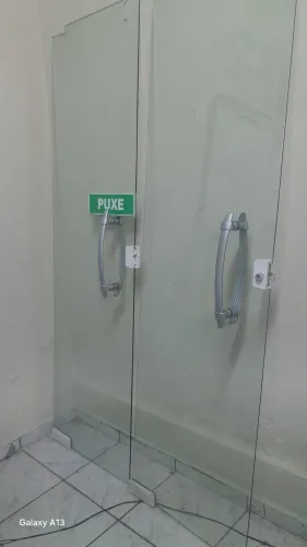 Vendo portas de vidro temperado
