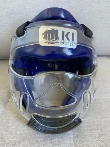Capacete Taekwondo com Grade (KI Sports) - Semi Novo
