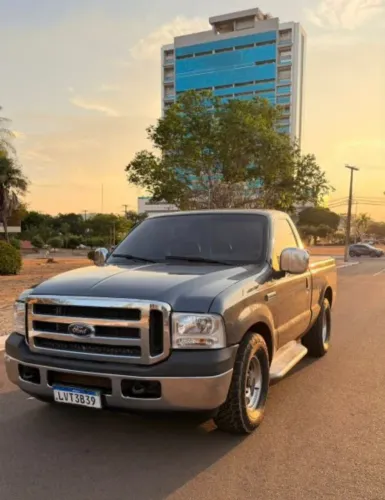 Ford F-250 XLT 3.9 4X2 Diesel TB 2004