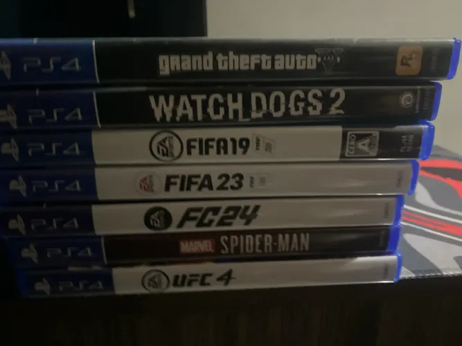 Troco ps4 slim e pc gamer completo por PlayStation 5 tiver interesse chama privado