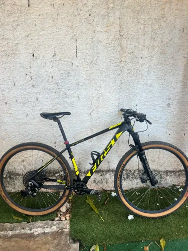 Bicicleta Moutain Bike MTB Aro 29 First