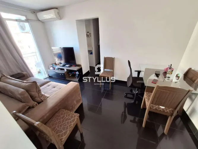 Apartamento em Rua Henrique Scheid - 51m² (Ref: CA7754)