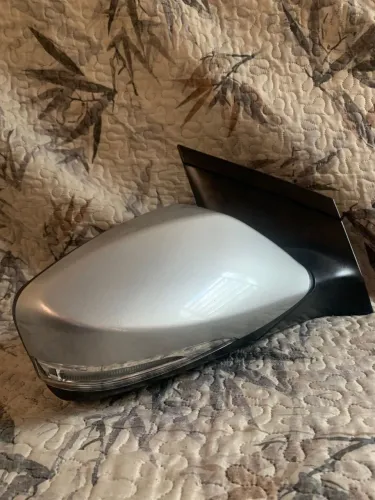 Retrovisor de Hyundai HB20 original 