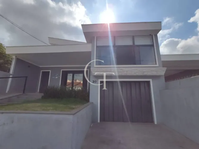 Casa Comercial Mobiliada para Locação no Bairro Brasil em Itu | Escritório Pronto com 5 Sa