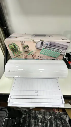 Silhouette Cameo 5