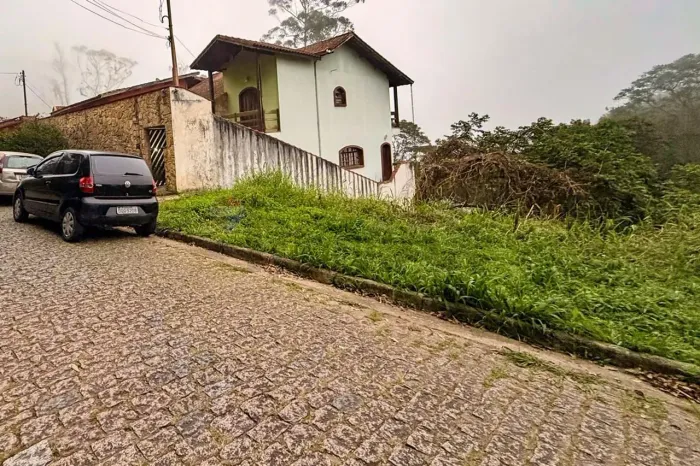 Terreno à venda com 250 m² no Jardim Pastoril, Ribeirão Pires, SP