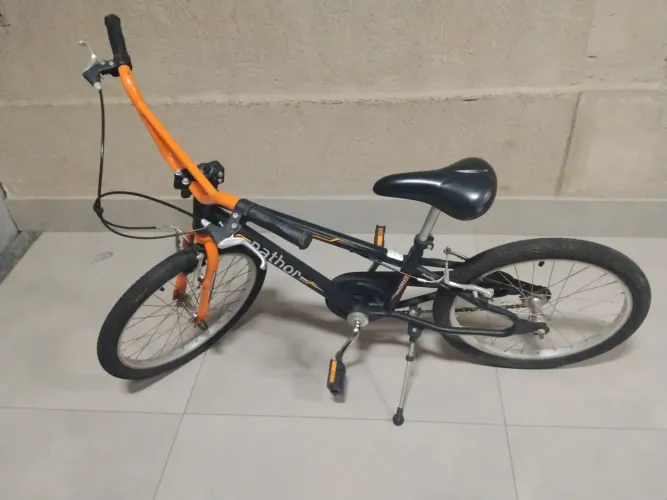Vendo bicicleta, bem conservada 