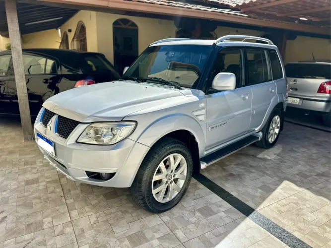 Mitsubishi Pajero TR4 2.0/ 2.0 Flex 16V 4X4 Aut. 2011