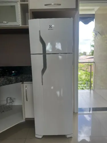 Geladeira electrolux DC35A