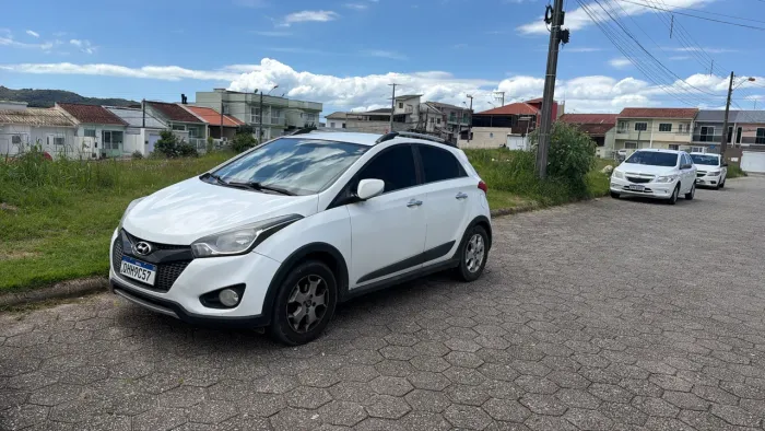 Hyundai HB20X Premium 1.6 Flex 16V Aut. 2015