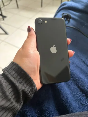 iphone SE 2º geração 128g