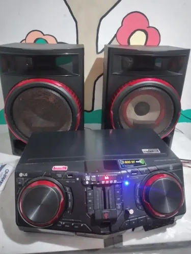 Som LG 1800w