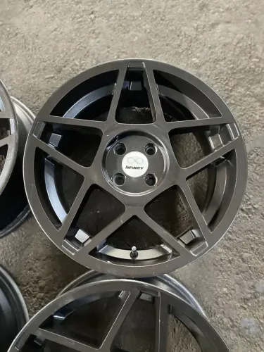 Rodas Infinity aro 17 furacão 4x100