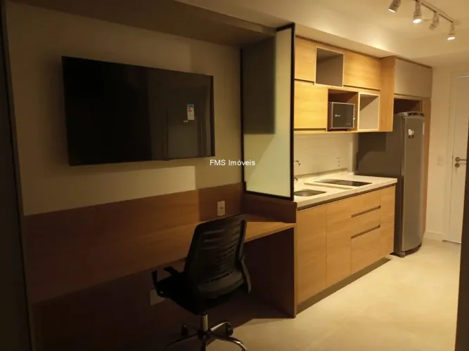 Studio de Alto Padrão para Locação na Vila Cordeiro, São Paulo-SP: 1 Quarto, 1 Sala, 1 Ban