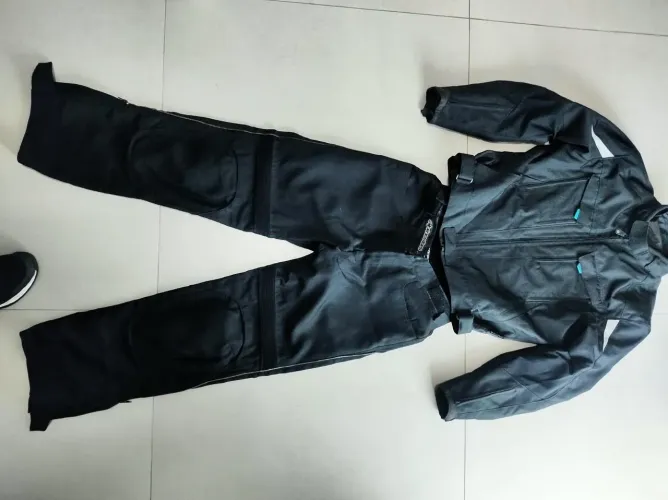 Conjunto motoqueiro calça e jaqueta