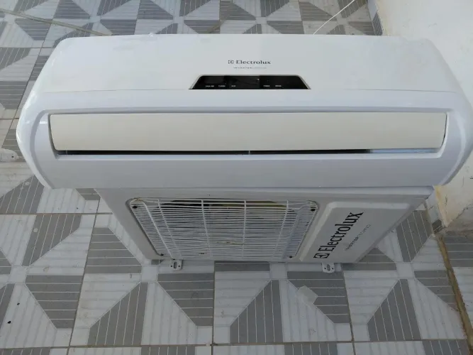 Ar-condicionado Electrolux inverter 9000btus