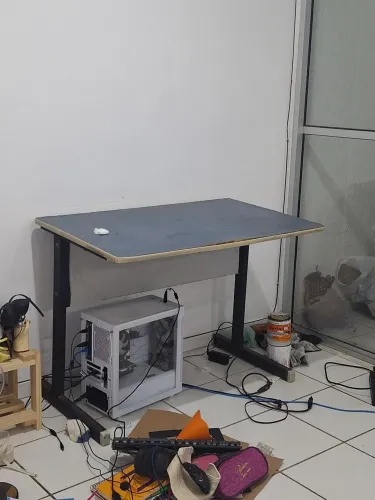 Mesa de escritório velha