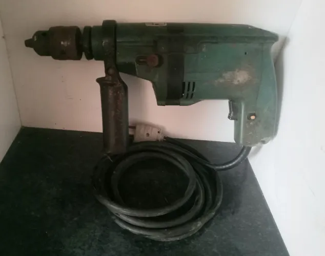 Furadeira 110V