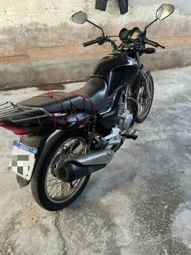 Vendo cg 150 mais detalhes chamar