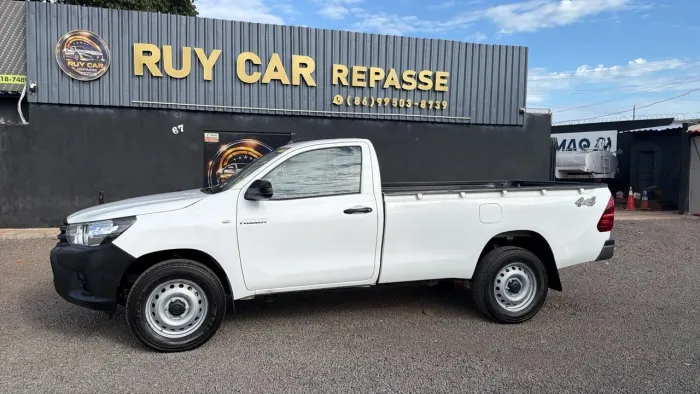 Toyota Hilux CS 4X4 2.8 TDI Diesel Mec. 2023