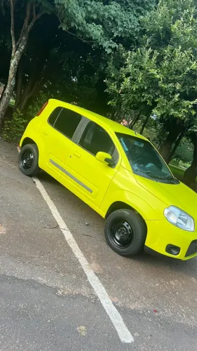 Fiat Uno Attractive 1.4 EVO Fire Flex 8V 4P 2012