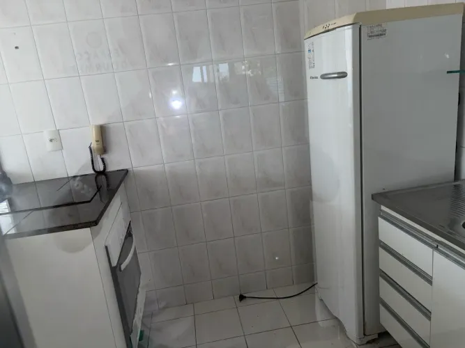 Vendo melhor ¼ da Pituba último andar