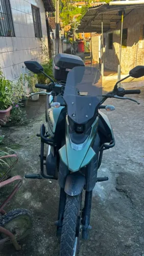 VENDO LANDER 250 2025 9K RODADOS.