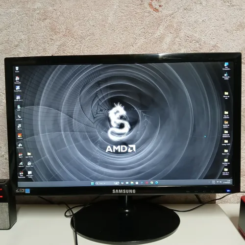 Vendo esse munitor Samsung 22polegatas polegadas