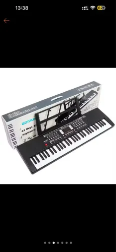 TECLADO SEMINOVO PARA INICIANTE