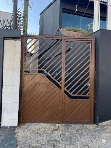Sobrado para Venda em Carandiru - São Paulo