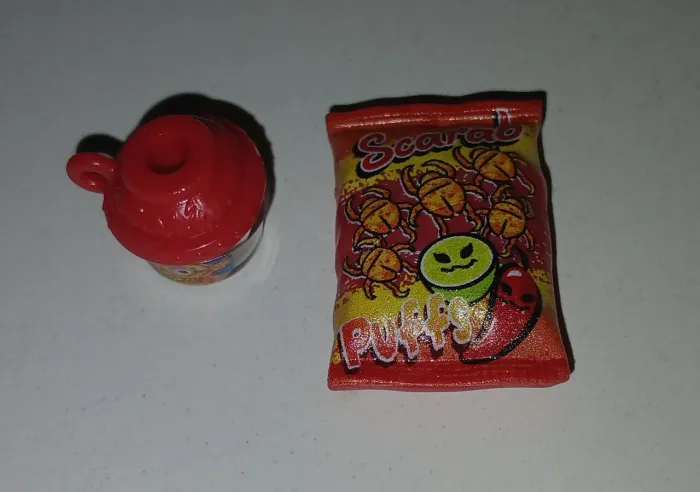 LOTE 2 ACESSORIOS BONECA MONSTER HIGH NEFERA DE NILE G3 COMIDINHAS CUPCAKE SALGADINHO