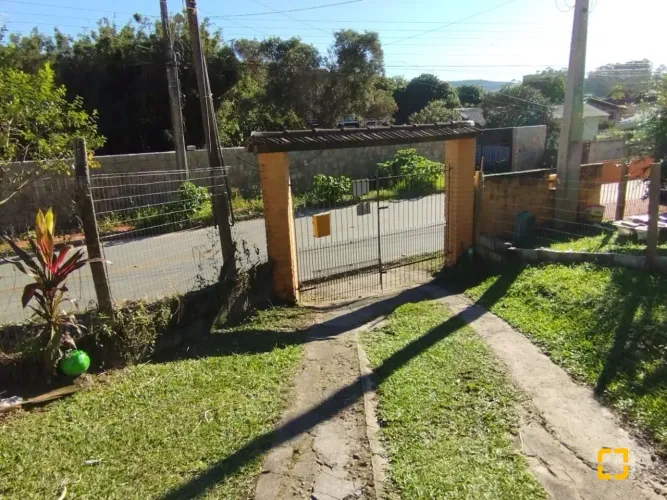 Terreno à venda no bairro Ratones em Florianópolis SC
