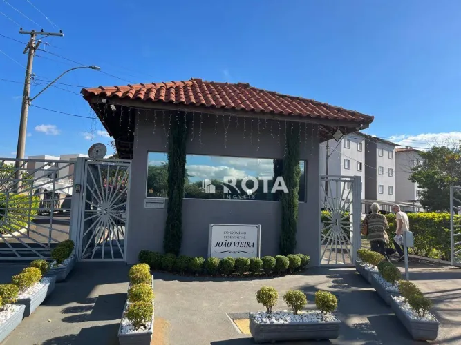 apartamento com 2 quartos com sacada