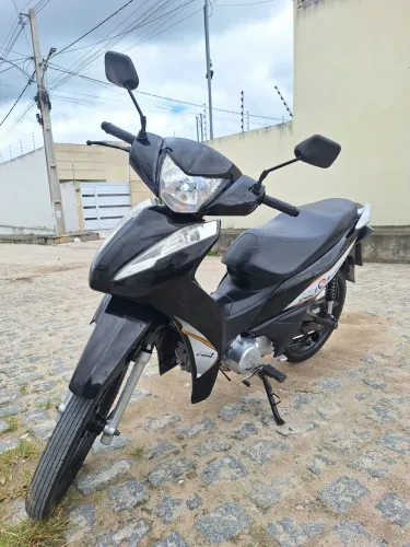 Avelloz Az1 2021/22 no precinho