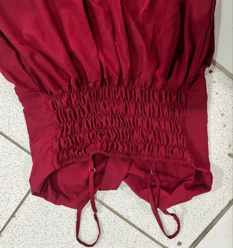 Precisamos de oficina de costura Reta 