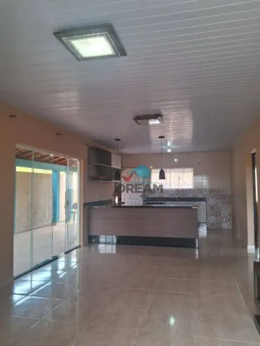 Casa com 2 dormitórios para alugar, 104 m² por R$ 2.200,00/mês - Extensão Serramar - Rio d