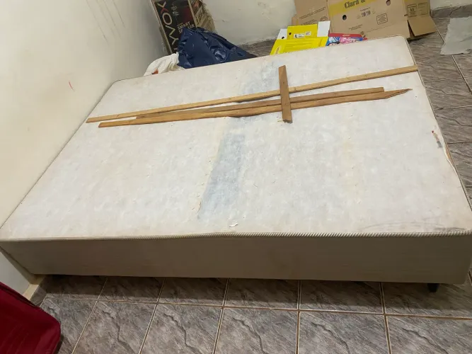 Cama base