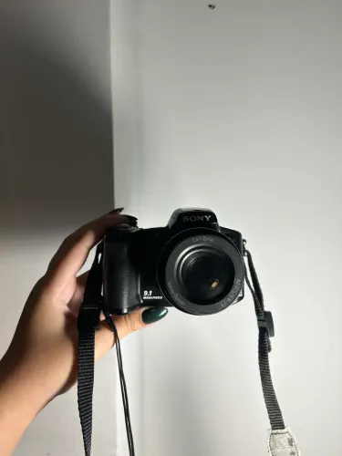 Sony DSC-H50 Super SteadyShot