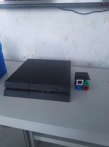 Vídeo game ps4 pouco usado