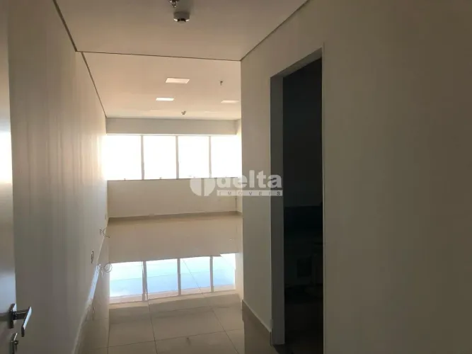 Sala disponível para locação no bairro Brasil em Uberlândia-MG